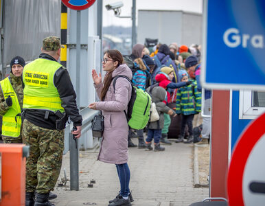 Miniatura: Uchodźcy z Ukrainy uciekają przed wojną do...