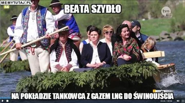 Mem z Beatą Szydło na łódce. Spływ Dunajcem 