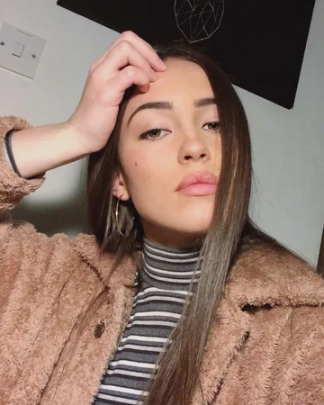 Julia Scorupco Czerkawski 
