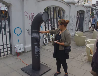 Miniatura: W Łodzi stanął poezjomat. Urządzenie...