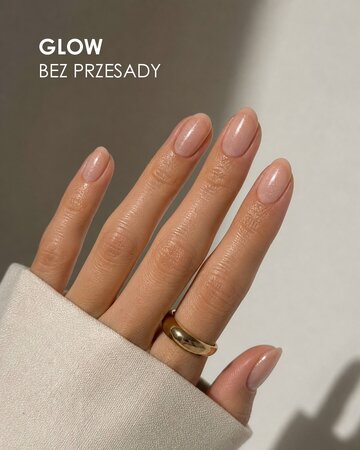 Glow Nails