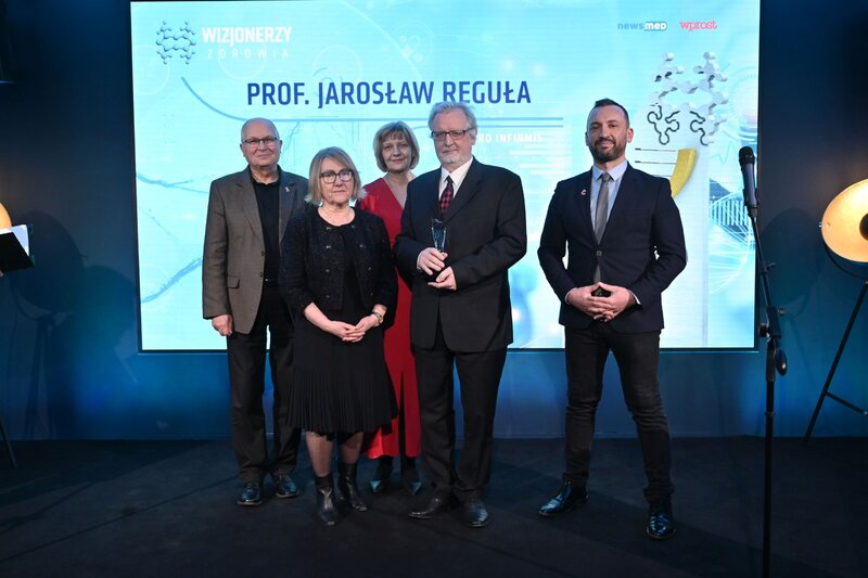 Prof. Jarosław Reguła z&nbsp;nagrodą