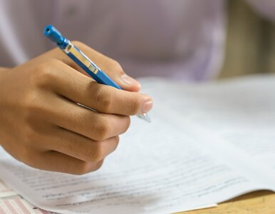 Miniatura: Arcytrudny QUIZ z ortografii na sobotę....