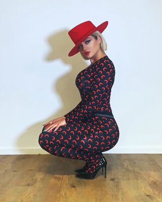 Miniatura: Bebe Rexha opublikowała niewyretuszowane...