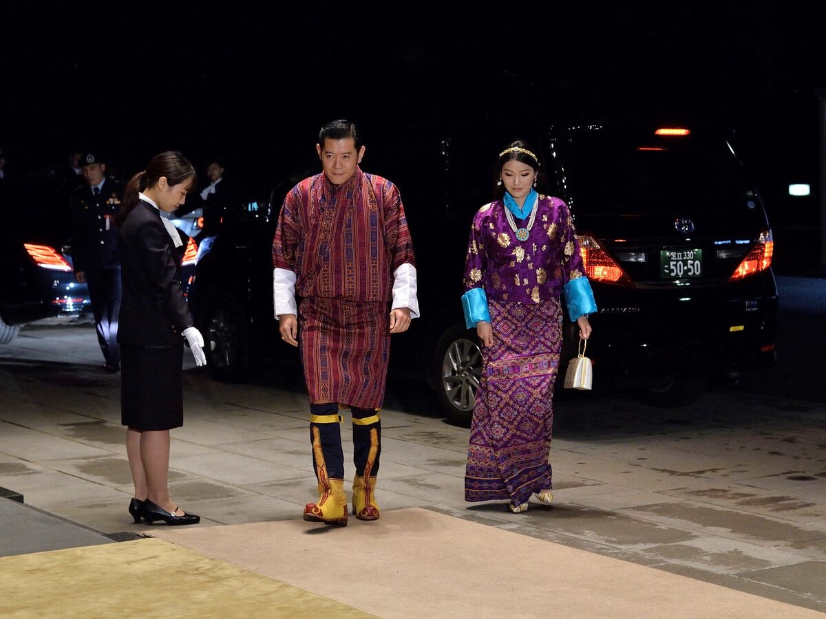 Król Bhutanu Jigme Khesar Namgyel Wangchuck z żoną 