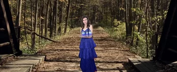 Mem z FIJI Water Girl 