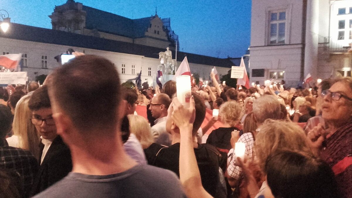 Protest przed Pałacem Prezydenckim 