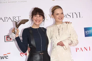 Emi Buchwald i Sandra Drzymalska 