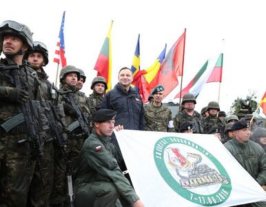 Miniatura: Prezydent Duda odwiedził żołnierzy...