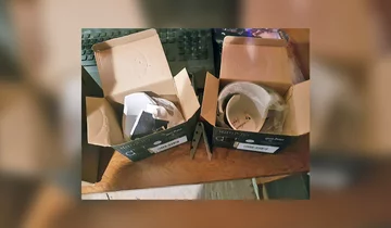 Kiedy dzień przed świętami kurier przywozi potłuczony prezent 