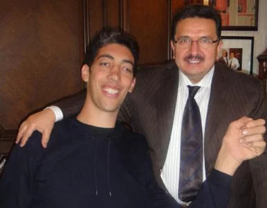 Miniatura: Najwyższy człowiek na świecie przestał rosnąć