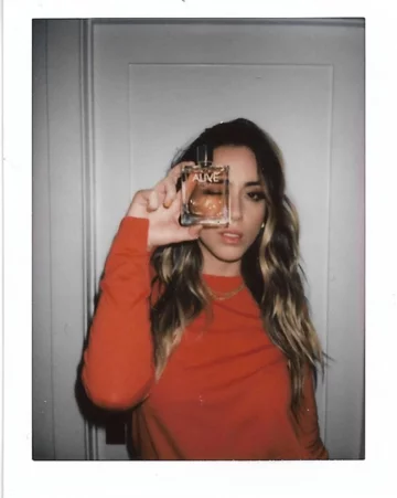 Chloe Bennet 