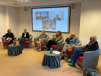 Miniatura: Pół roku działalności Krajowej Sieci...