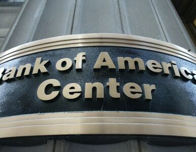 Miniatura: Amerykański bank chwali rząd i podnosi...