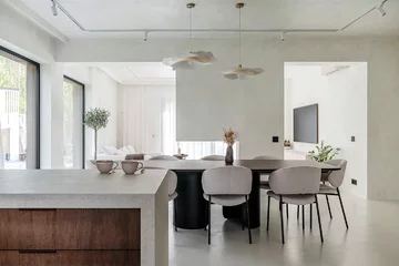 Dom słynnych influencerów: nowoczesne wnętrza pełne komfortu, elegancji i technologii 