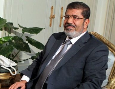 Miniatura: Egipski prezydent z pełnią władzy....