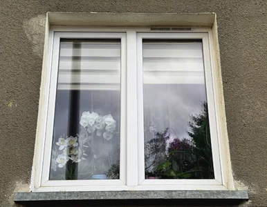 Miniatura: Połóż to na parapecie, a okna wyschną...