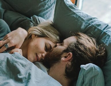 Masz trudności z zasypianiem? Pomoże… seks. Jest dobrym sposobem na sen