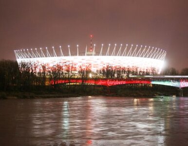 Miniatura: Zarobili kokosy na stadionowych krzesełkach