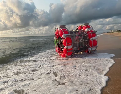 Miniatura: Nie chciał zejść na ląd i groził, że się...