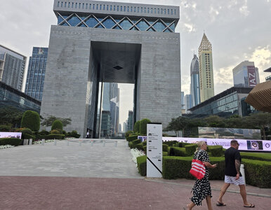 Miniatura: Ciemna strona Dubaju. Luksus za cenę...