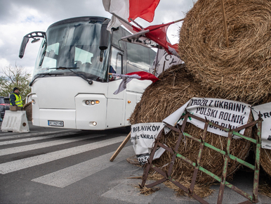 Miniatura: Protest rolników w Dorohusku rozwiązany....