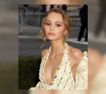 Lily-Rose Depp 