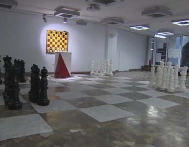 Miniatura: Wyborcze szachy. Aranżacja lokalu...