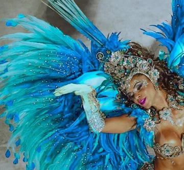 Tancerka podczas karnawału w Rio 