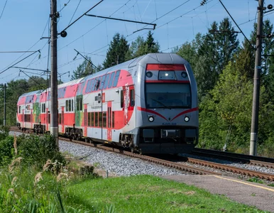 Miniatura: Ceny paliwa w górę, ceny biletów w dół....