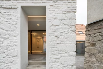 Nowoczesne mieszkanie w starym domu, projekt Atelier 111 Linka, Atelier 111