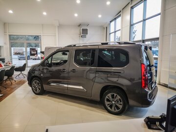 Samochody dostawcze Toyoty w&nbsp;Toyota Professional Wesoła
