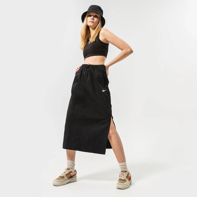 Sp&oacute;dnica maxi