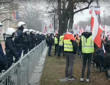 Miniatura: Policjant ukarany po proteście rolników....