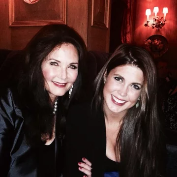 Jessica Carter Altman i jej matka Lynda Carter 