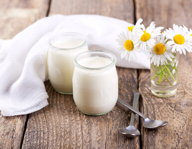 Polacy rezygnują z deserów mlecznych. Wolą jogurt naturalny i grecki