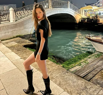 Lily Chee 