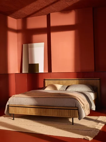 Kolecja A view of Hedonism Kave Home zaprezentowana w domu barcelońskiego fotografa i restauratora Leopoldo Pomésa 