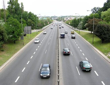 Miniatura: Zrzucili bryłę lodu na autostradę A4....