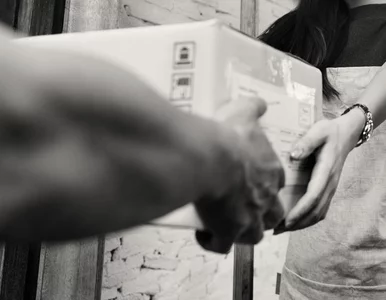 Miniatura: Miała „umieścić” w paczce „bombę...