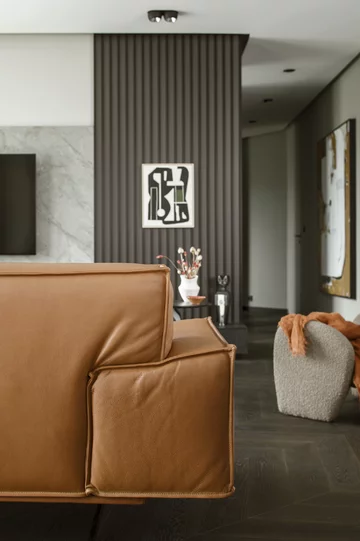 Ciepłe wnętrze zaprojektowane przez Poco Design 