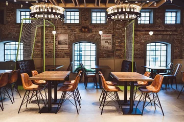 Nines, restauracja Roberta Lewandowskiego mieści się w starym browarze przy ulicy Grzybowskiej w Warszawie 