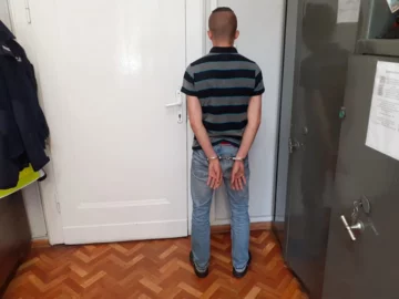 Policjanci zatrzymali i doprowadzili do prokuratury 26 latka, który zabił psa 