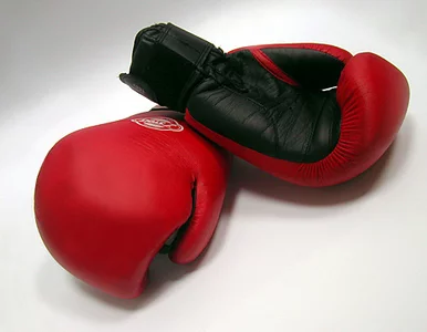 Miniatura: Bokser przegrał z... łóżkiem