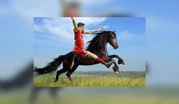 Robert Lewandowski na koniu 
