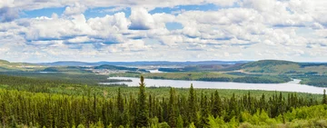 Labrador, Kanada Jest domem dla rezerwatu górskiego Akami-Uapishku-KakKasuak-Mealy, "jednego z najnowszych i najodleglejszych parków narodowych w Kanadzie".