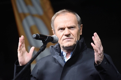 Donald Tusk wyprzedził w sondażu premiera i prezydenta. Jest pewien...