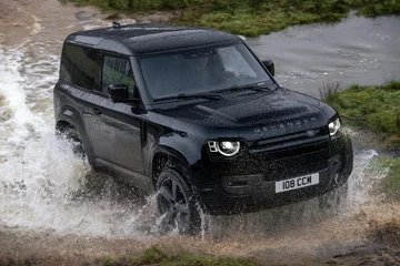 Land Rover Defender V8 