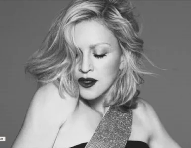 Miniatura: Madonna bez retuszu dla Versace