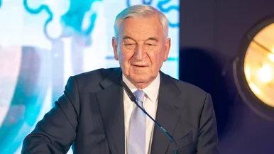 Miniatura: Prof. Szaflik: Krótkowzroczność trzeba...